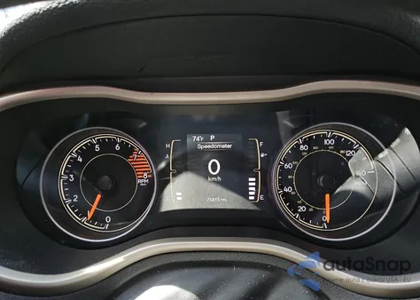 2017 Jeep Cherokee Latitude z USA, uszkodzony, nr VIN 1C4PJLCS1HW578191